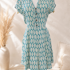 Robe courte Atilia en viscose bleue à motif feuilles blanches pour femme.